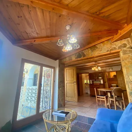 H33 Villa